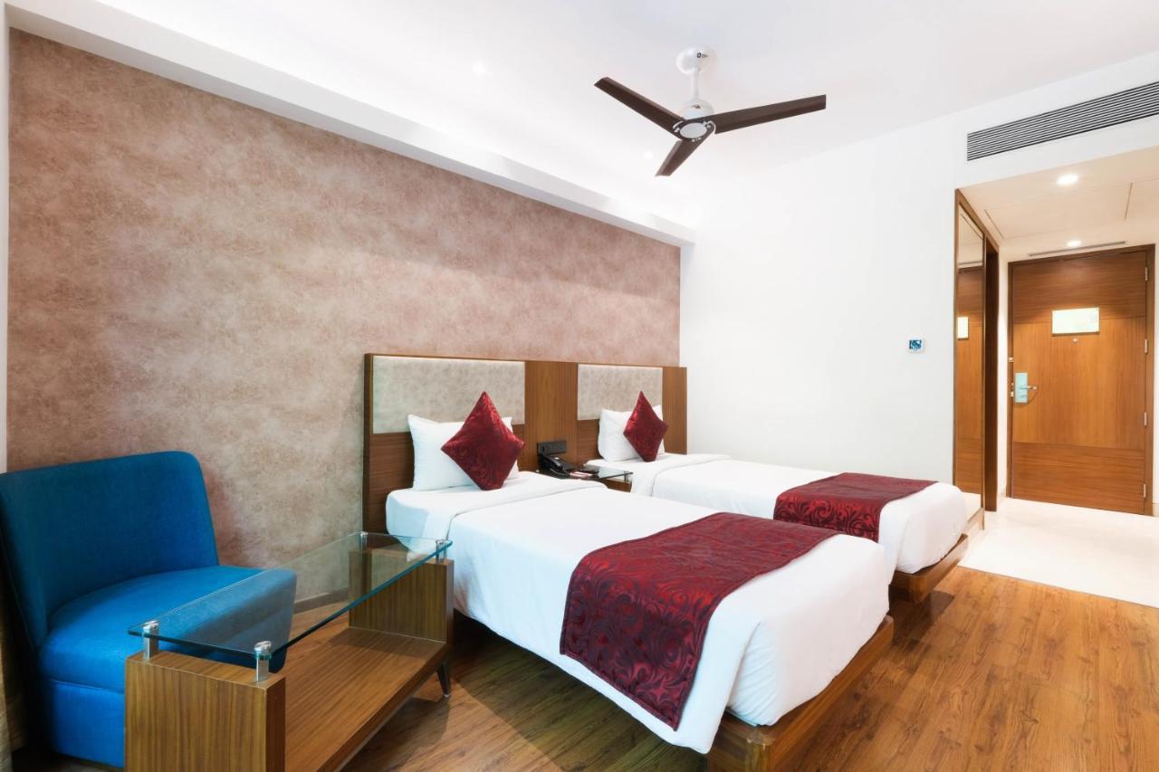 7 Apple Hotel - Viman Nagar Pune Extérieur photo