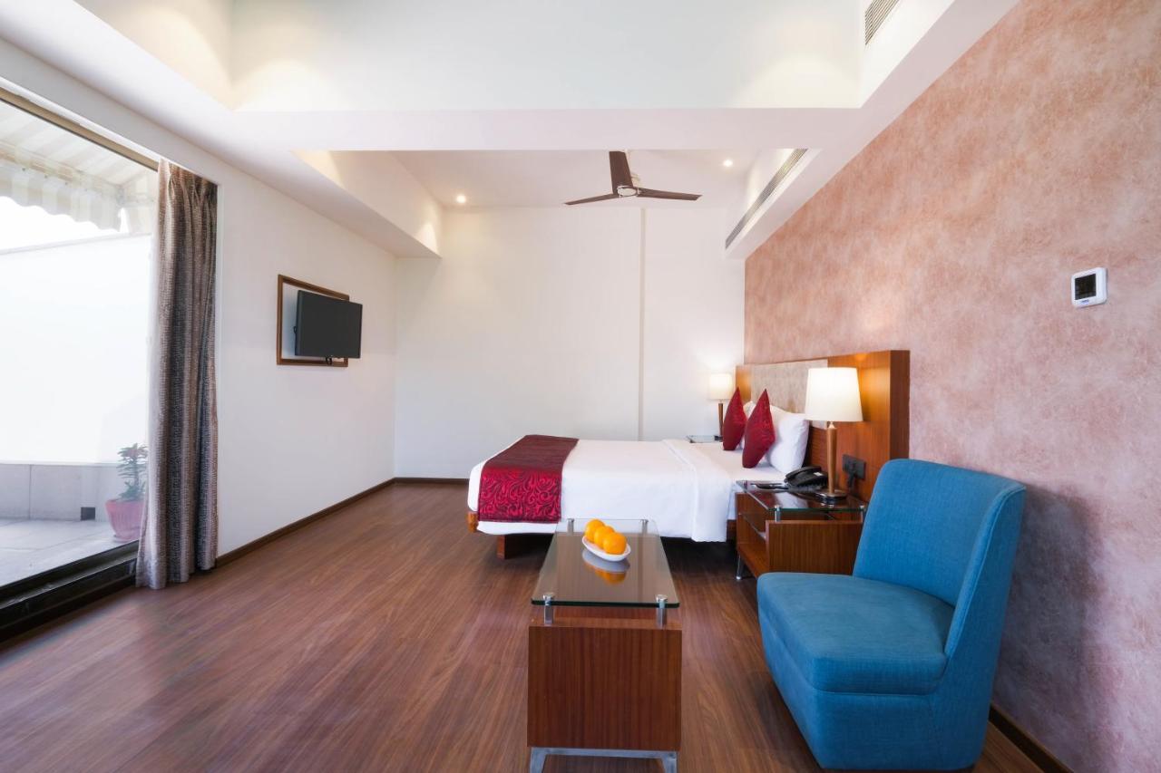 7 Apple Hotel - Viman Nagar Pune Extérieur photo